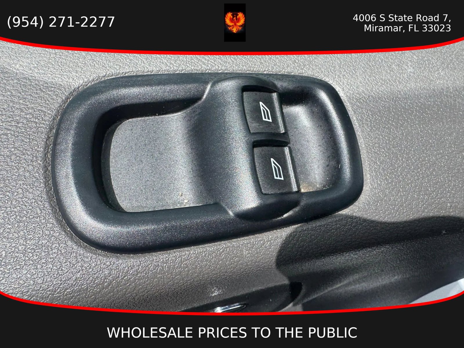 Used 2022 Ford E-Transit 148 High Roof Extended RWD image 12