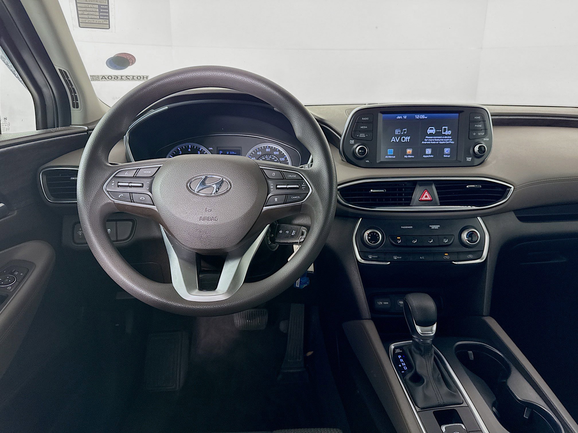 Used 2020 Hyundai Santa Fe SE image 25