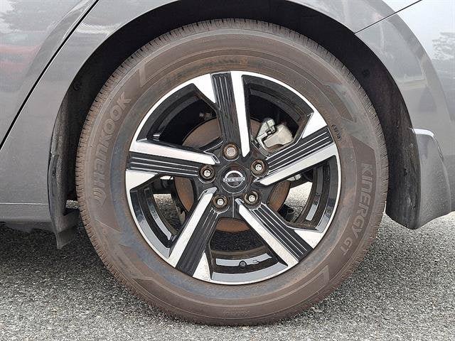 Certified 2025 Nissan Sentra SV w/ Trunk Package FWD image 9