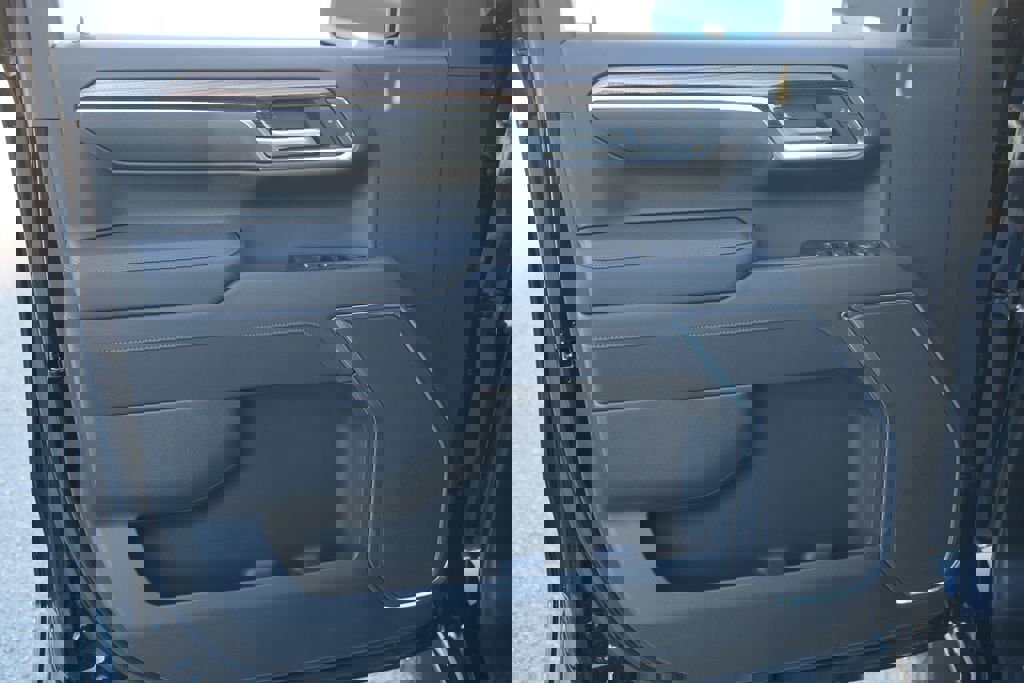 New 2026 Chevrolet Silverado 1500 LT image 14