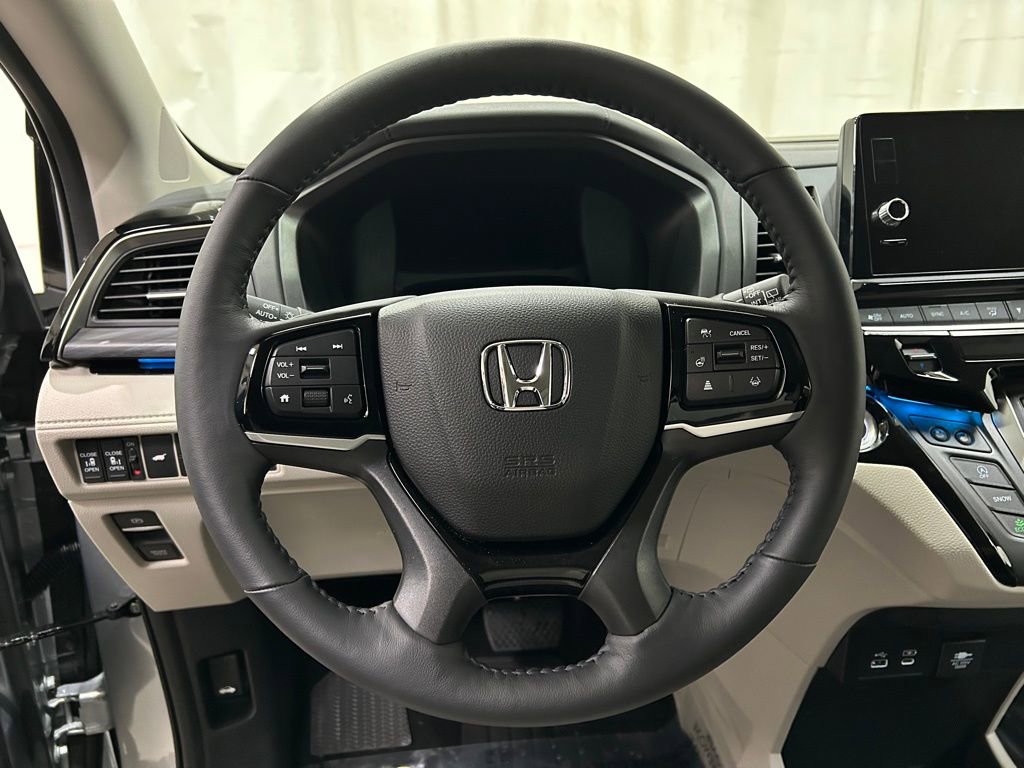 Used 2026 Honda Odyssey Elite image 16