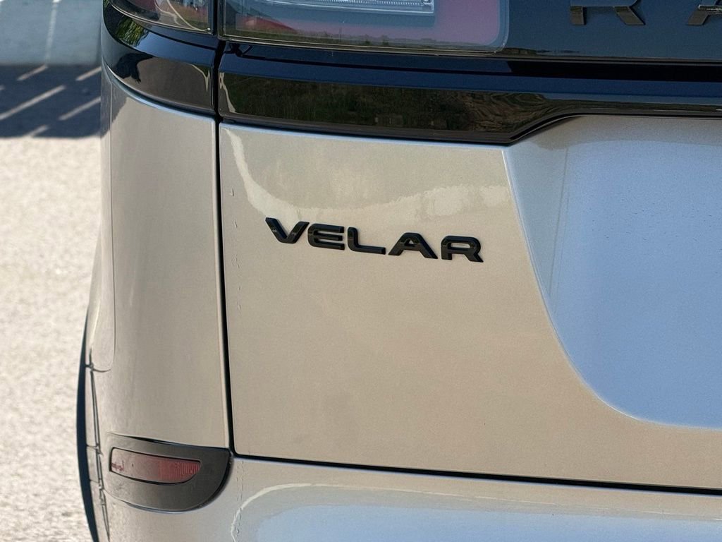 Certified 2026 Land Rover Range Rover Velar Dynamic SE AWD/4WD image 37
