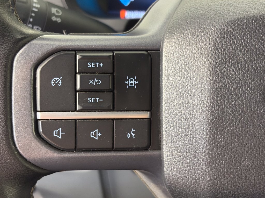 Used 2025 Ford F150 XLT w/ Equipment Group 301A Standard AWD/4WD image 17