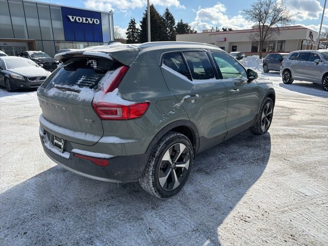 Used 2025 Volvo XC40 B5 Core w/ Protection Package Premier image 4