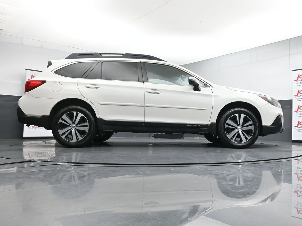 Used 2018 Subaru Outback 3.6R Limited image 38