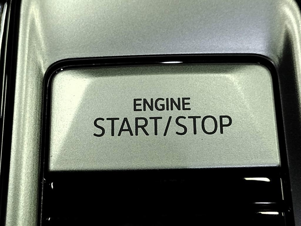 New 2026 Volkswagen Atlas SE image 37