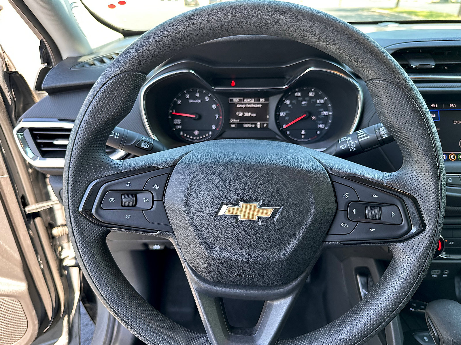 Used 2023 Chevrolet TrailBlazer LT FWD image 18