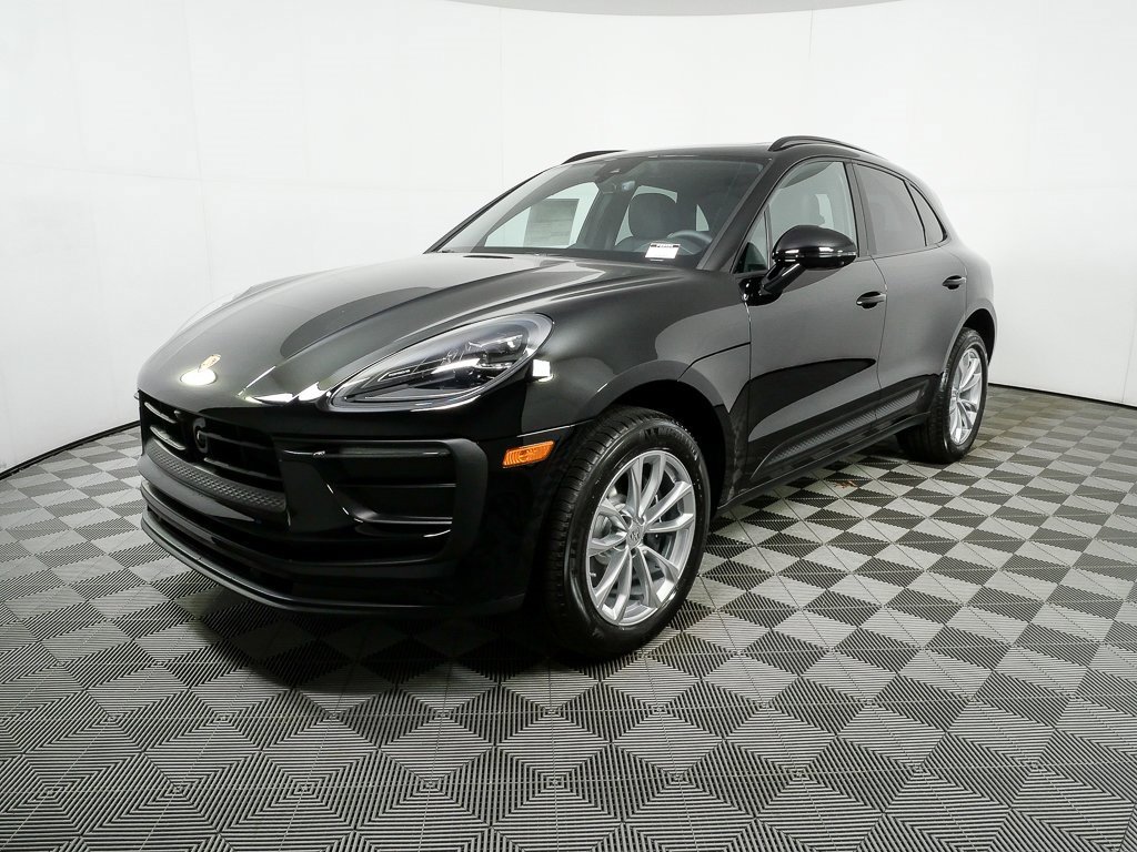 New 2026 Porsche Macan image 1