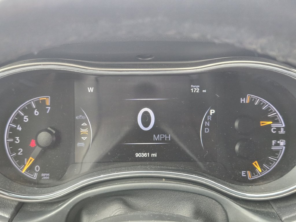 Used 2019 Jeep Grand Cherokee Limited AWD/4WD image 18