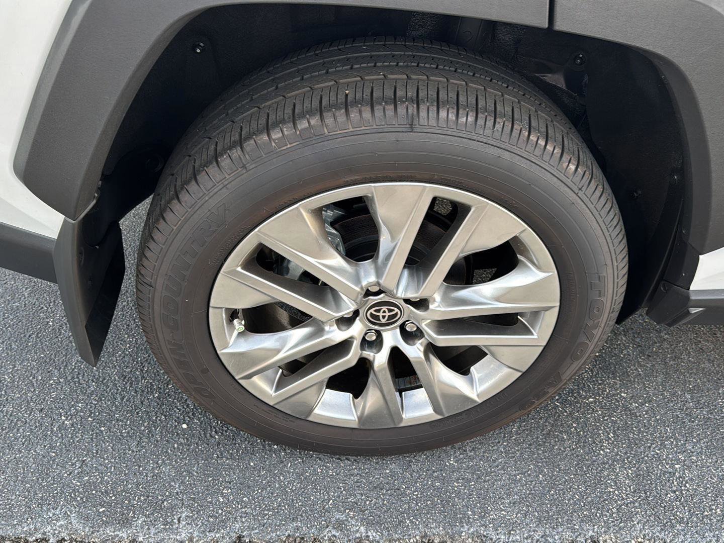 Certified 2025 Toyota RAV4 XLE Premium image 34