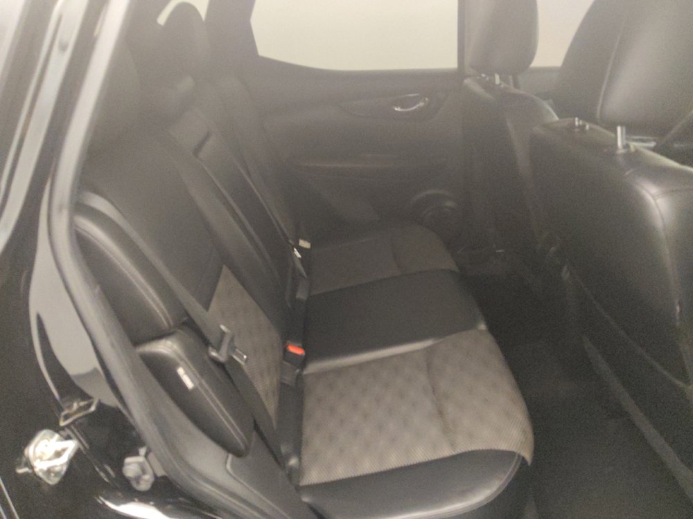 Used 2022 Nissan Rogue Sport SV w/ Technology Package image 19