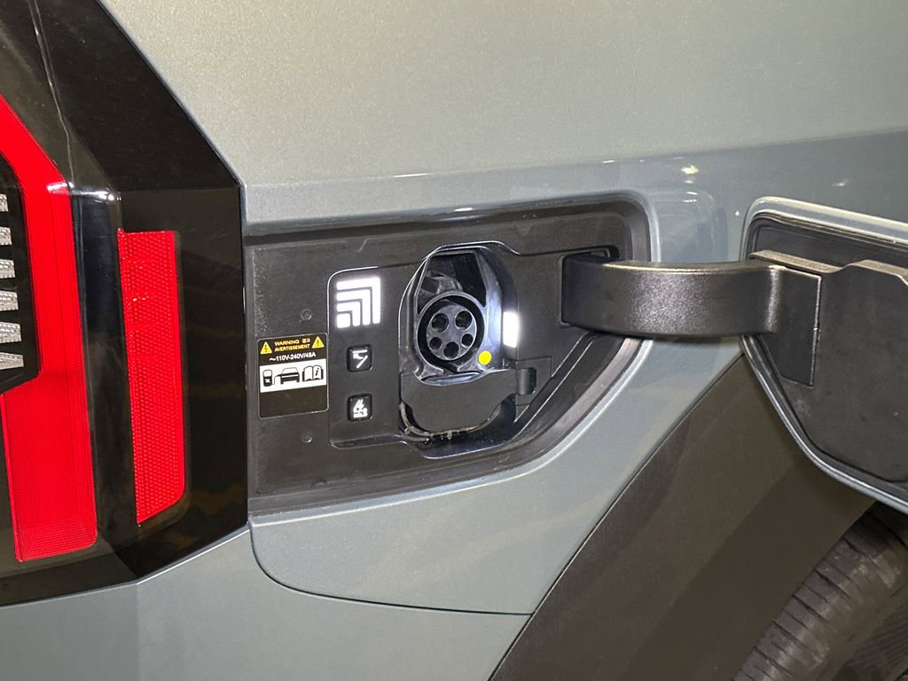 Certified 2024 Kia EV9 Wind image 20
