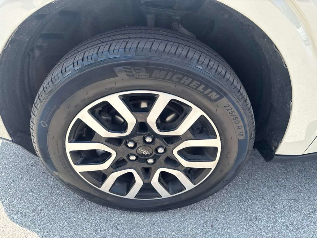 Used 2024 Ford Maverick Lariat AWD/4WD image 48