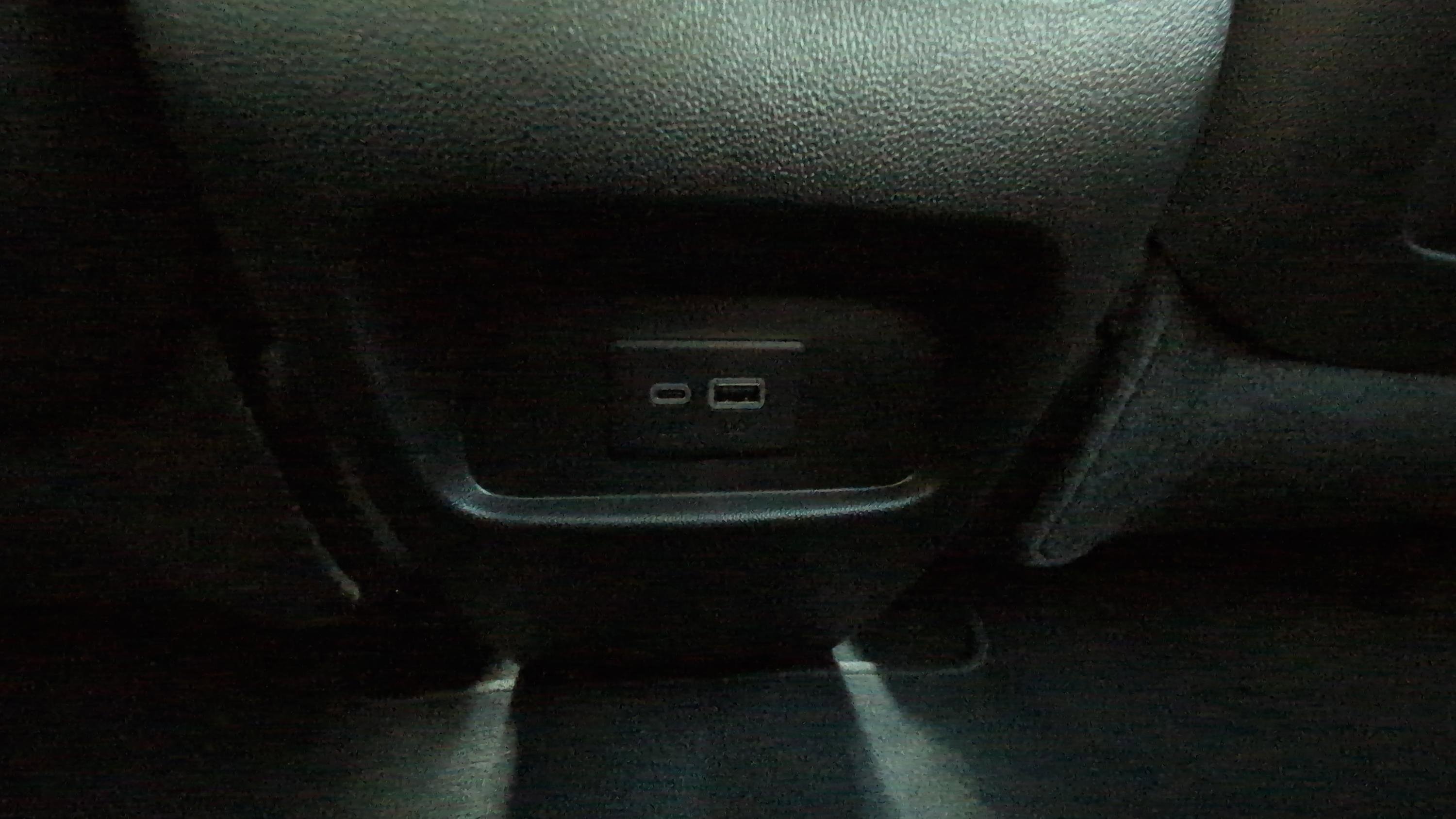 New 2025 Cadillac XT5 Luxury image 17