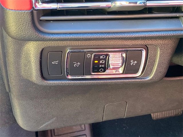 Certified 2023 Lincoln Corsair Reserve w/ Equipment Group 201A image 15