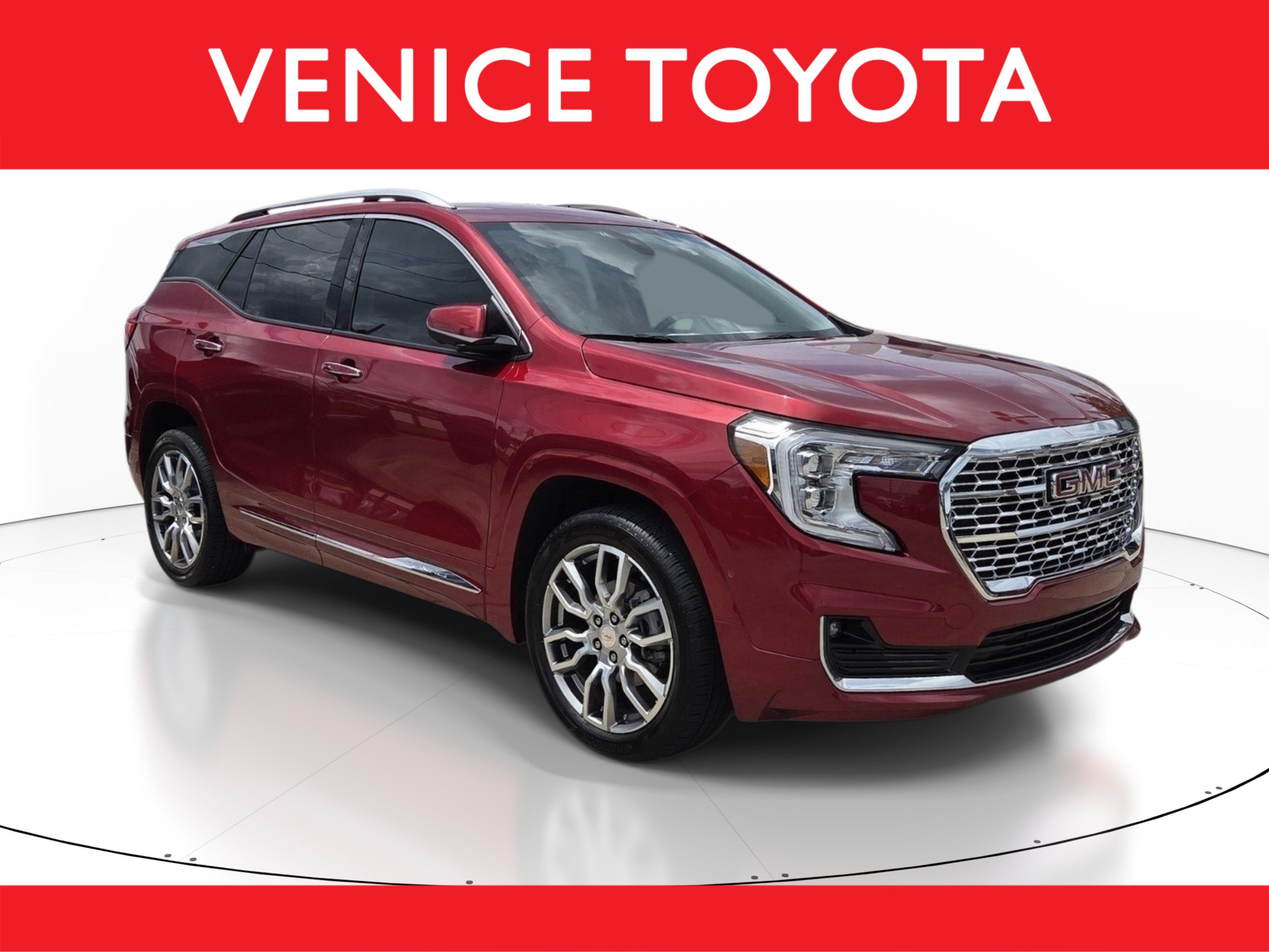 Used 2024 GMC Terrain Denali w/ Denali Premium Package