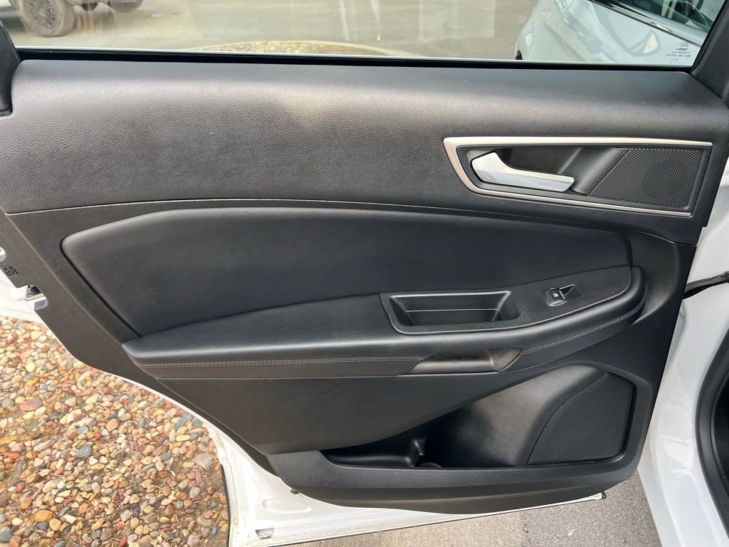 Used 2022 Ford Edge SEL w/ Convenience Package image 19