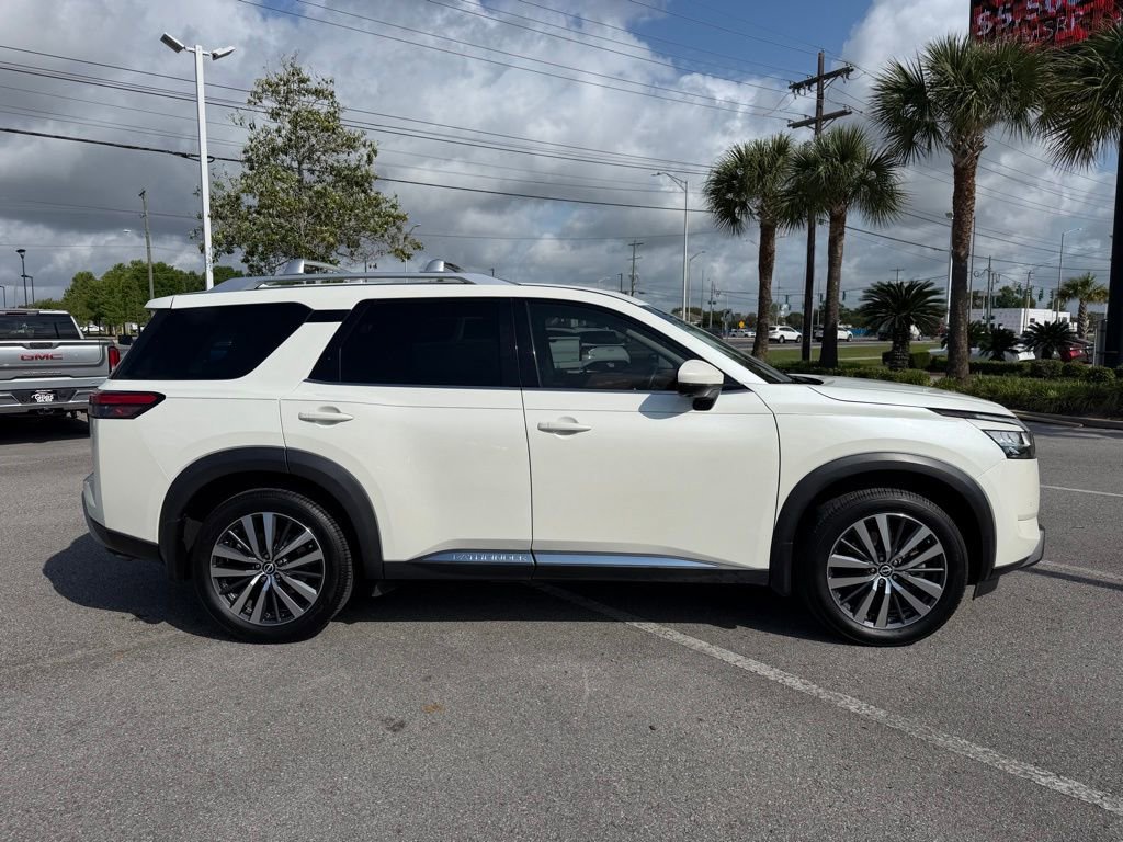 Used 2022 Nissan Pathfinder Platinum w/ Cargo Package FWD image 6