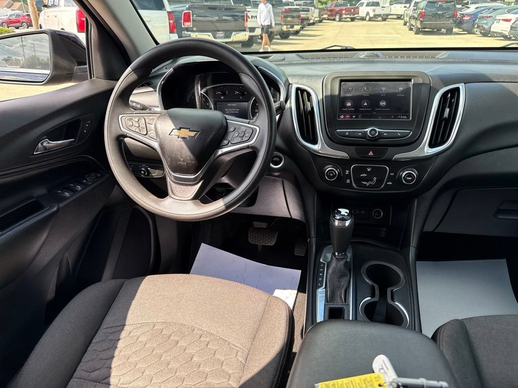 Used 2020 Chevrolet Equinox LT w/ LPO, Floor Liner Package FWD image 9
