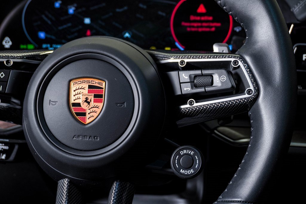 New 2026 Porsche Cayenne GTS image 19