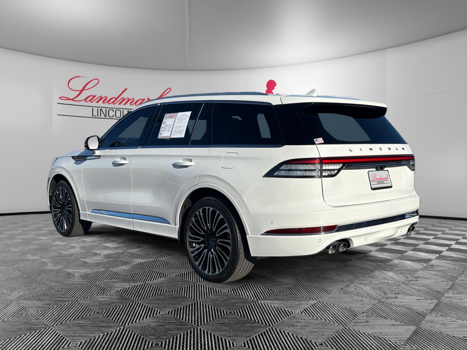 Certified 2023 Lincoln Aviator Black Label w/ Dynamic Handling Package image 3
