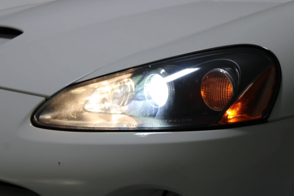 Used 2004 Dodge Viper SRT-10 RWD image 44