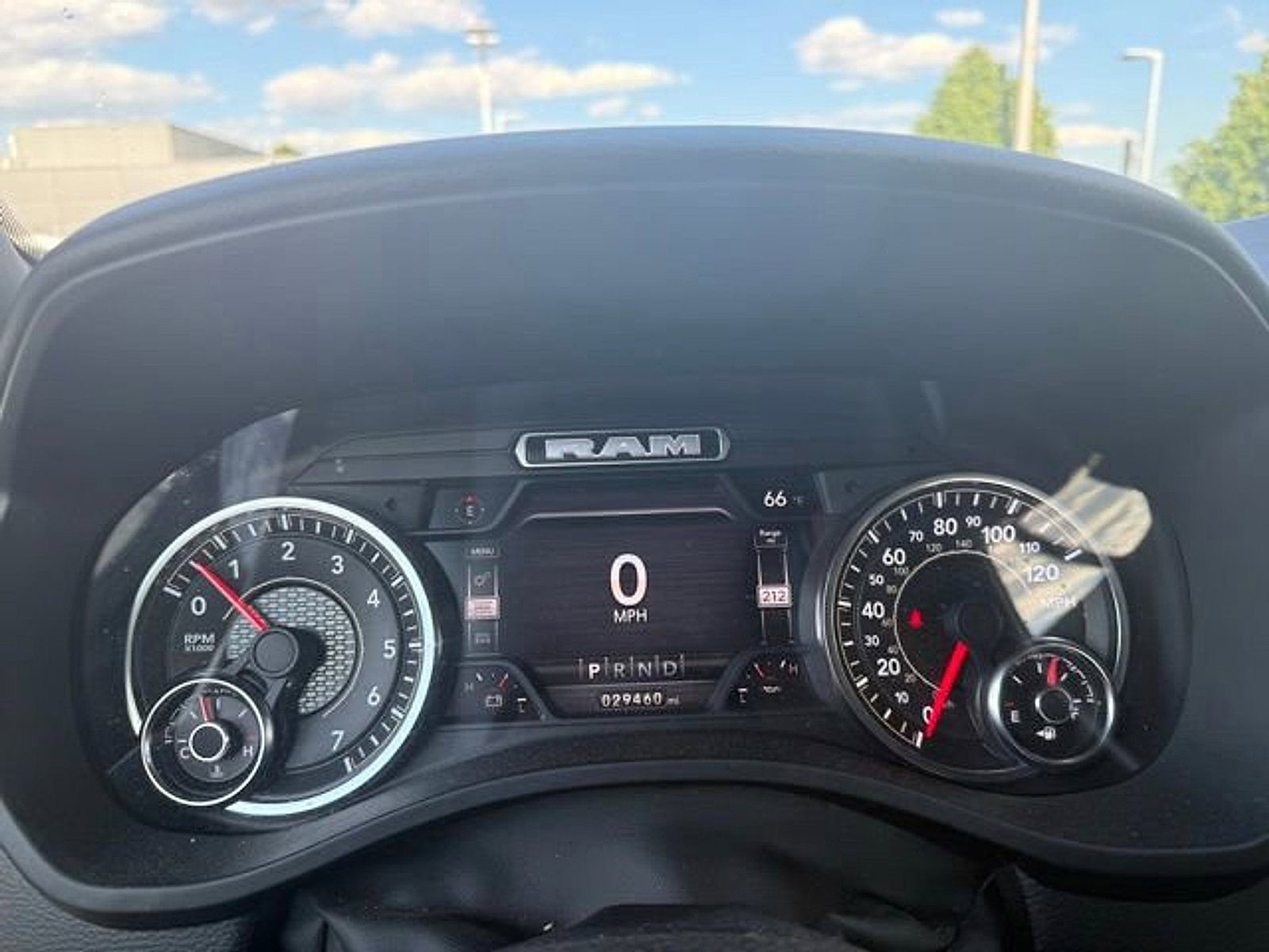 Used 2022 RAM 1500 Big Horn AWD/4WD image 18