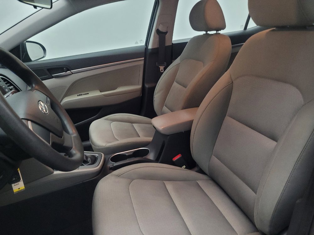 Used 2017 Hyundai Elantra SE image 17