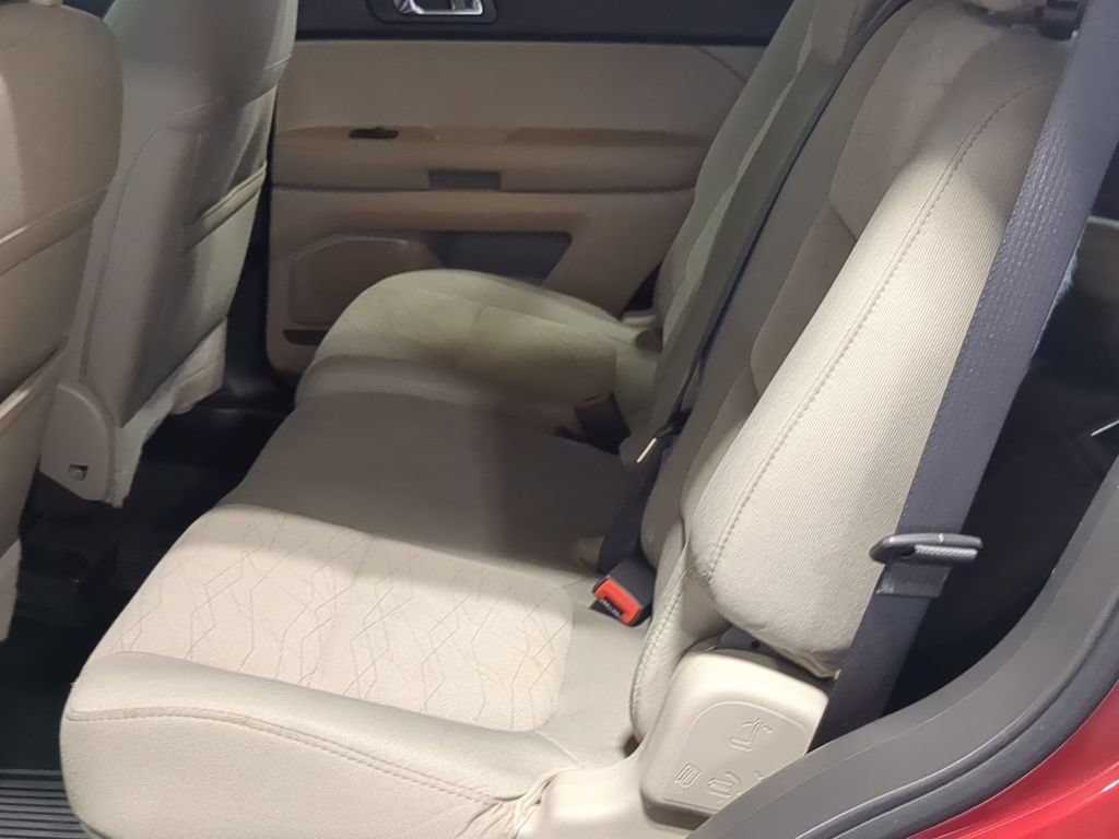 Used 2015 Ford Explorer FWD image 22