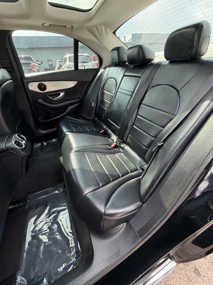 Used 2016 Mercedes-Benz C 300 4MATIC Sedan image 40