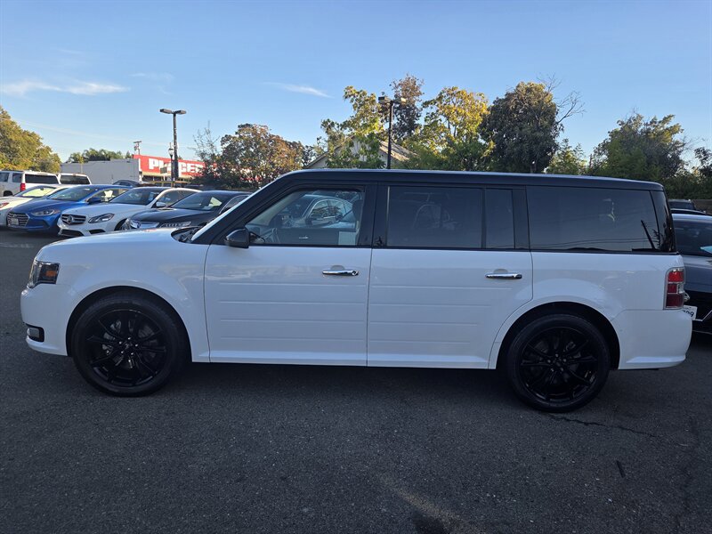Used 2019 Ford Flex SEL w/ Equipment Group 202A FWD image 3