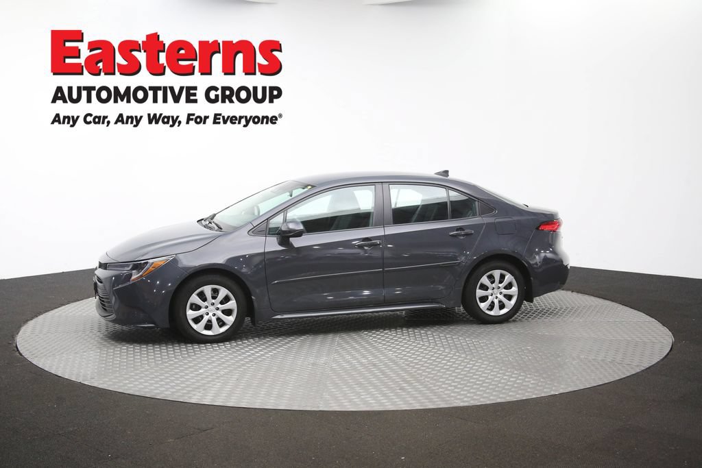 Used 2025 Toyota Corolla LE FWD image 57
