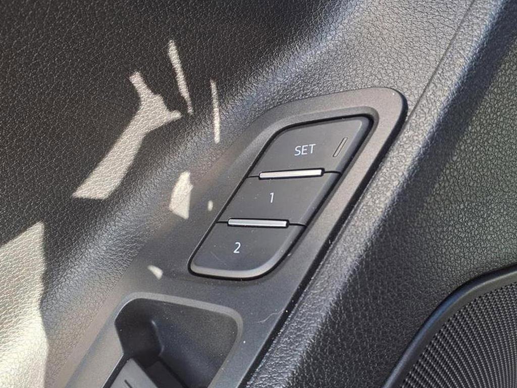 Used 2024 Audi Q3 2.0T Premium Plus w/ Premium Plus Package image 10