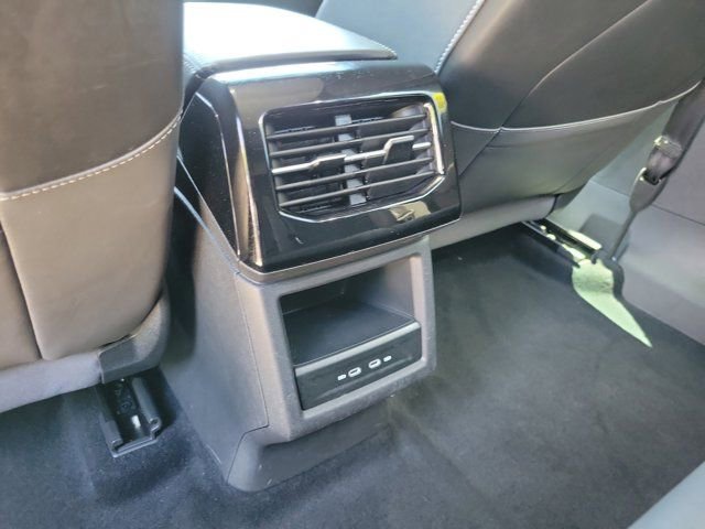 Used 2023 Volkswagen ID.4 Pro S RWD image 12
