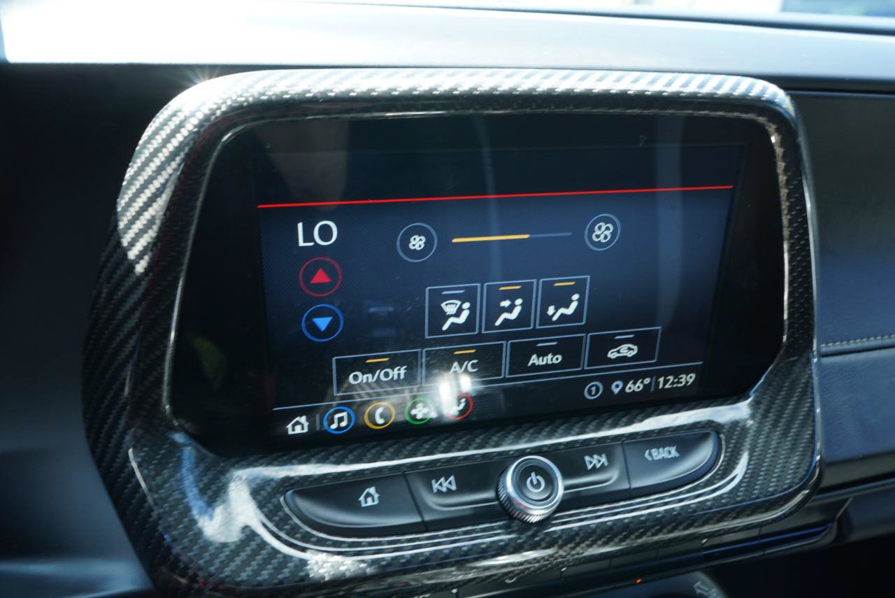 Used 2020 Chevrolet Camaro SS RWD image 36