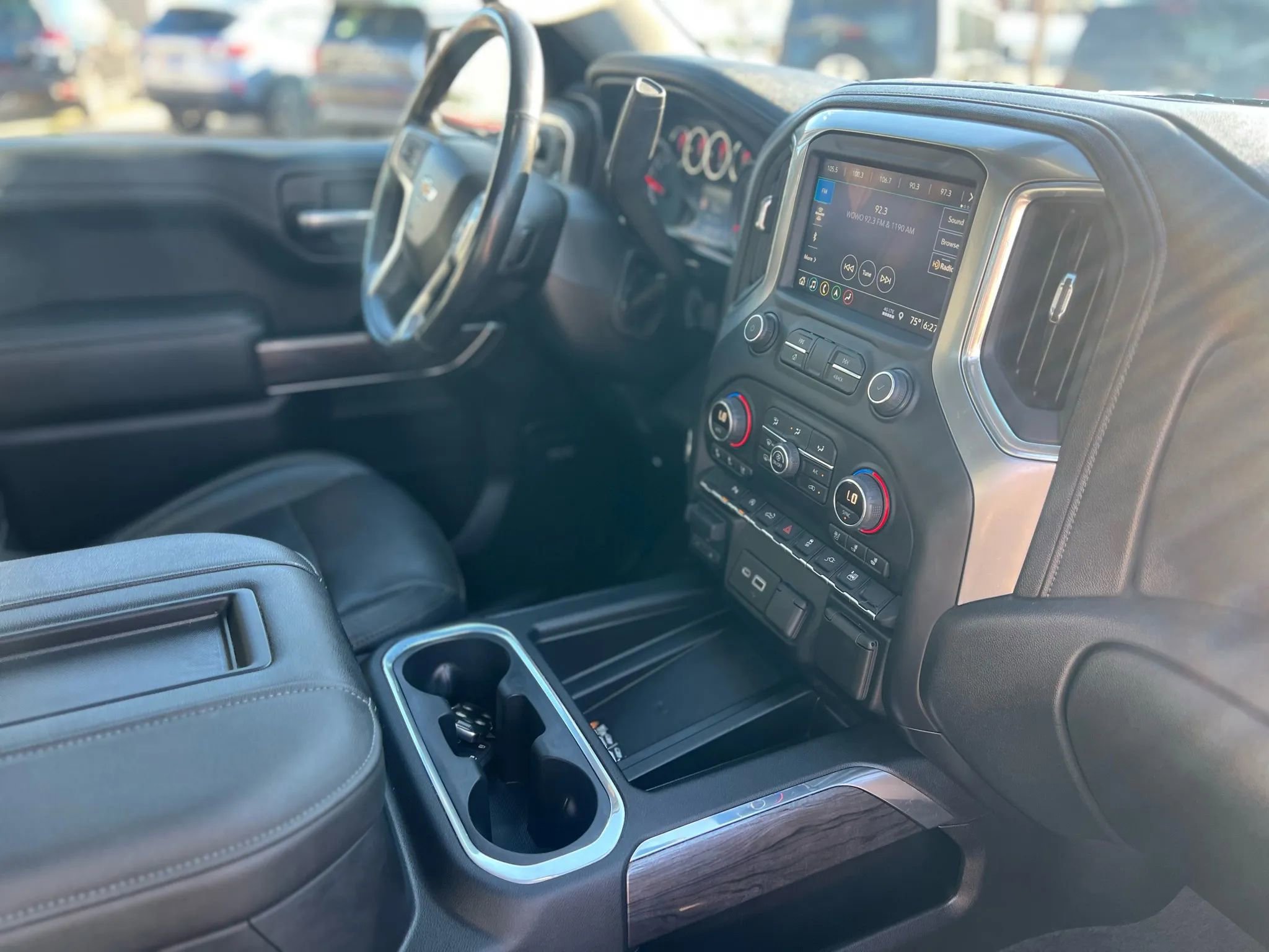 Used 2019 Chevrolet Silverado 1500 LTZ image 27
