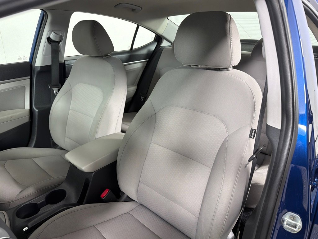 Used 2020 Hyundai Elantra SEL image 11