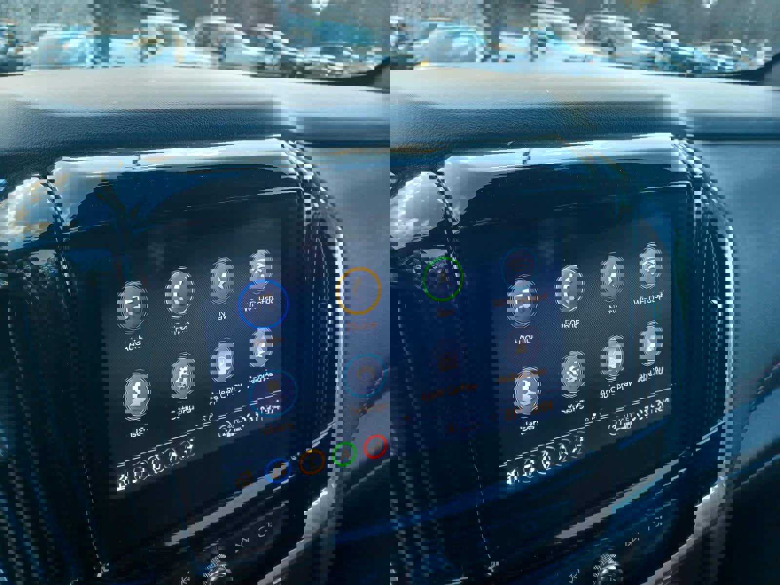 Used 2023 Chevrolet Traverse RS image 11