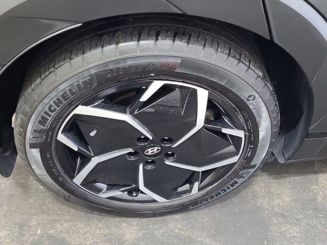 Used 2023 Hyundai Ioniq 5 SE RWD image 16