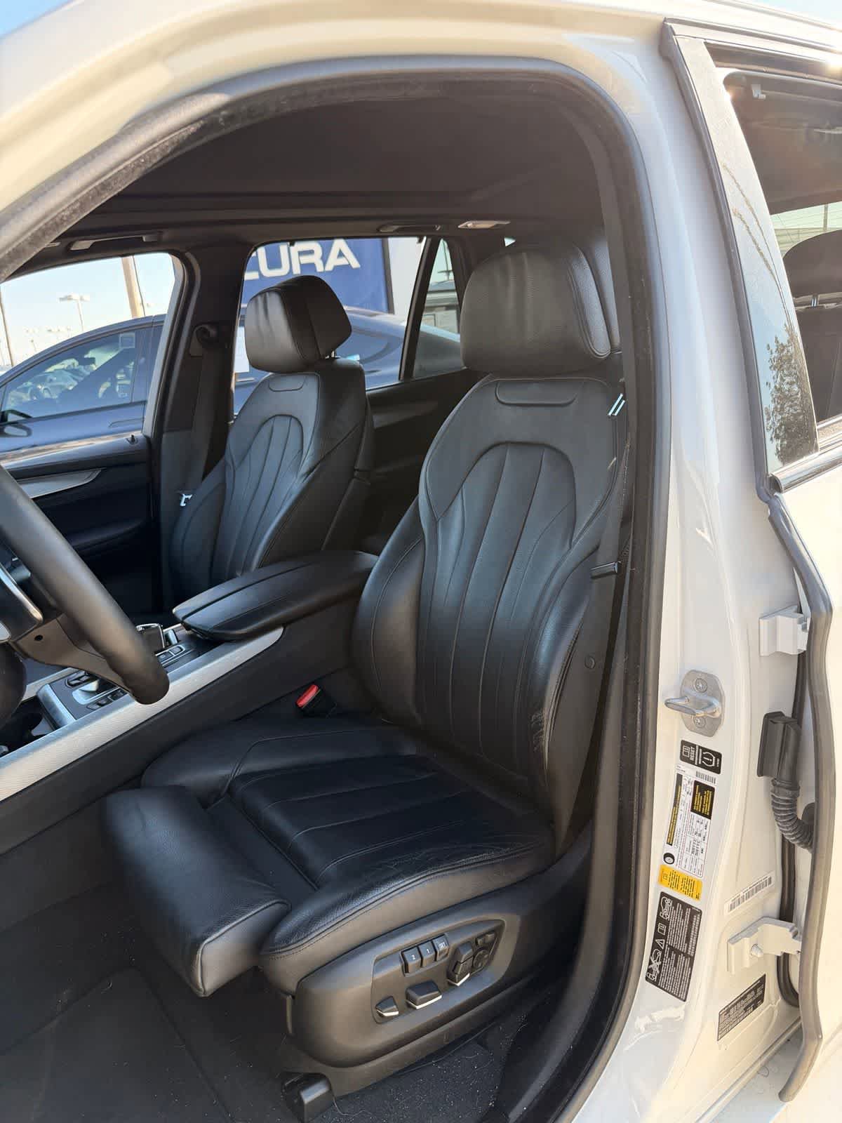 Used 2015 BMW X5 xDrive50i AWD/4WD image 9