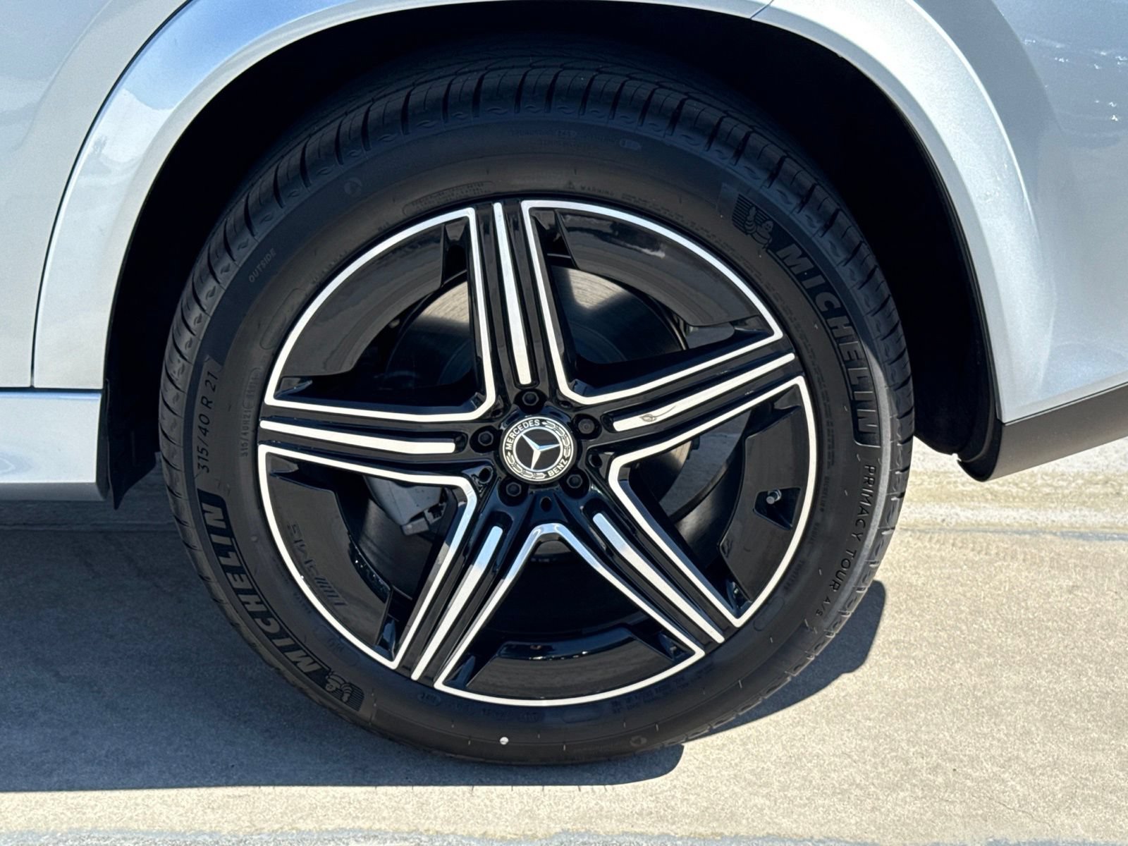 New 2026 Mercedes-Benz GLE 450e 4MATIC image 14