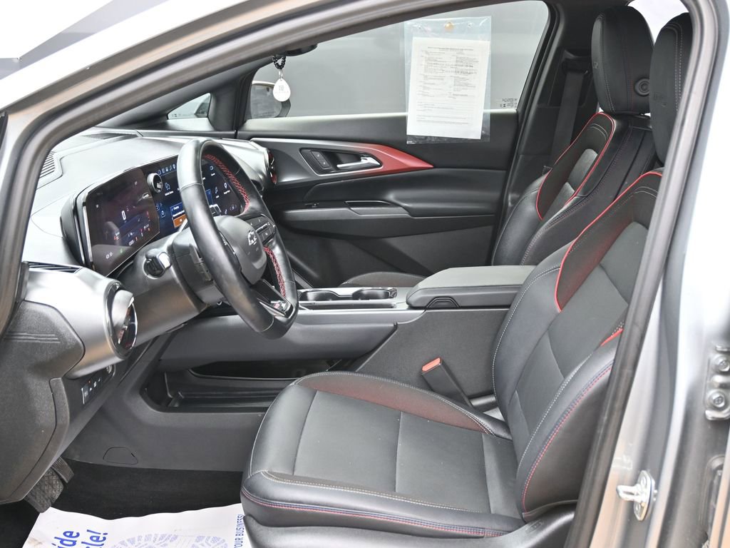 Used 2024 Chevrolet Equinox EV RS FWD image 17