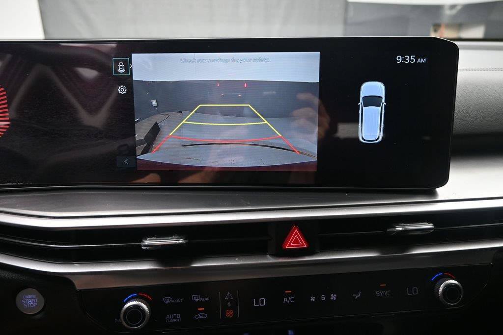 Used 2025 Kia Sorento S FWD image 12