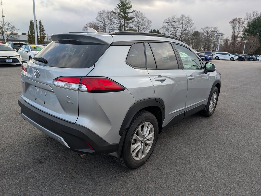 Used 2022 Toyota Corolla Cross LE image 6