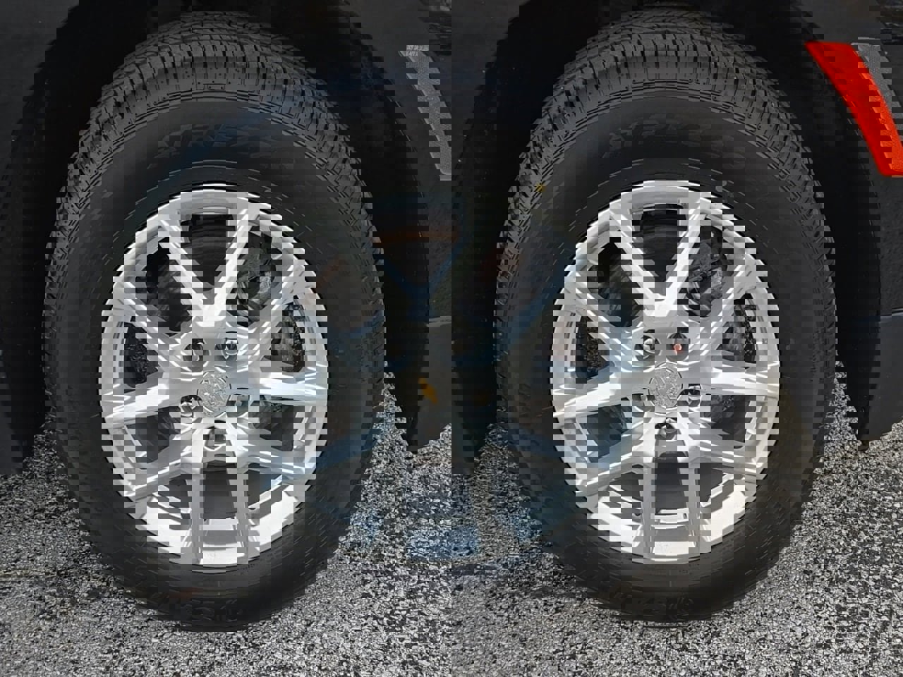 Certified 2024 Chevrolet Equinox LT image 10