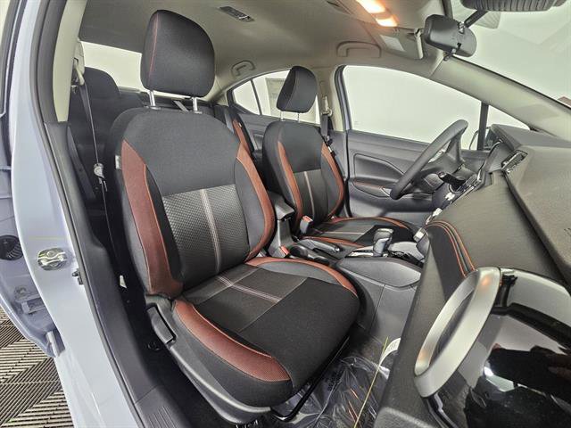 New 2025 Nissan Versa SR image 14