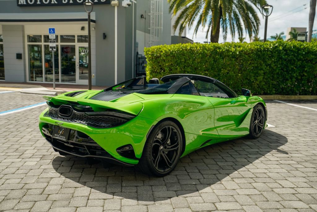 Used 2024 McLaren 750S Spider image 28