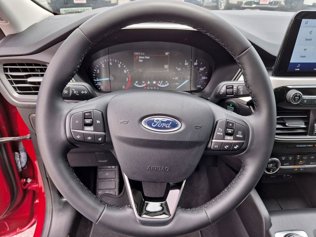 Used 2021 Ford Escape SE w/ SE Sport Appearance Package FWD image 21