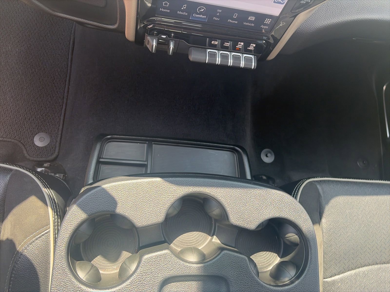 Used 2024 RAM 2500 Laramie w/ Safety Group image 22