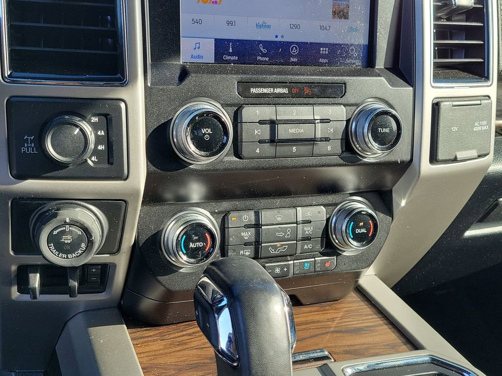 Certified 2020 Ford F150 Lariat w/ Equipment Group 502A Luxury image 28